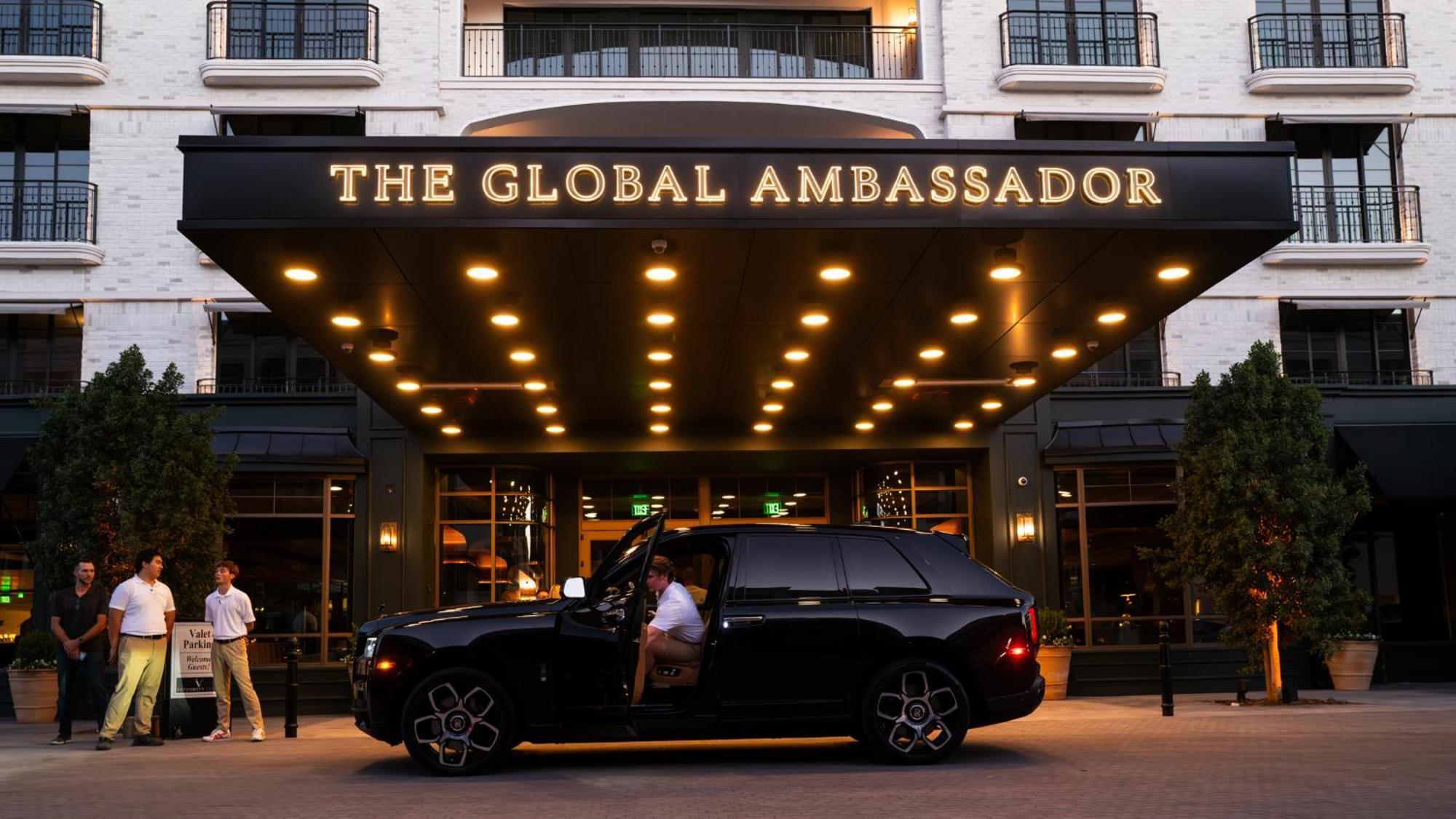 凤凰城 The Global Ambassador酒店 外观 照片